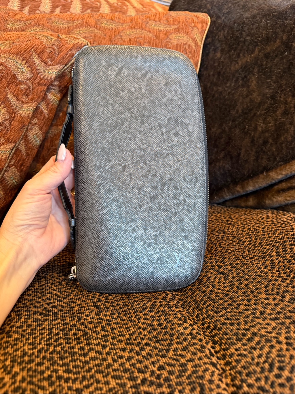 Louis Vuitton Atoll Travel Organizer In Black Taiga Leather Includes Coa Unisex!